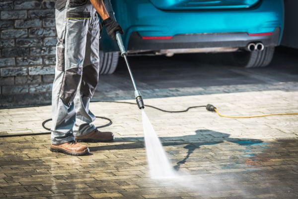 Driveway Pressure Washing in Johnson City