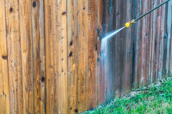 Cost of Fence Washing in Johnson City