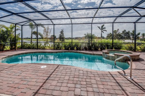 Cost of Pool Enclosure Cleaning in Johnson City