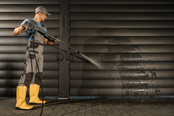 Garage Pressure Washing in Johnson City