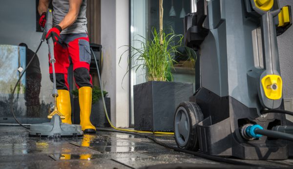 Commercial Pressure Cleaning in Johnson City